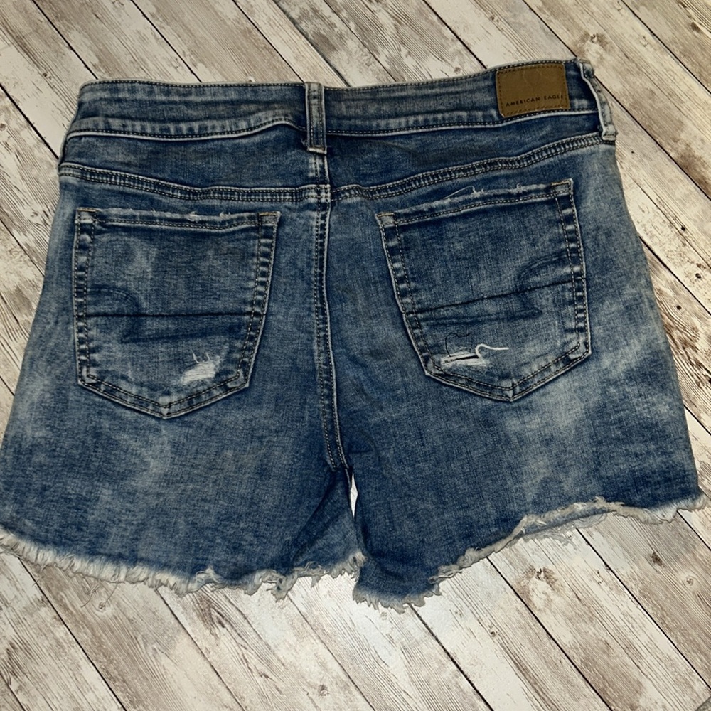 “American Eagle” next level stretch denim, ripped, 5” inseam shorts - size 8 - Picture 2 of 8